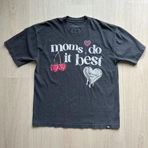 Slyfox Threads Moms Do It Best Graphic Tee Charcoal Gray Large